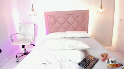 Snapshot of shadahi chatting on 18, 9, 2025 Shadahi online show from 18, 9, 2025