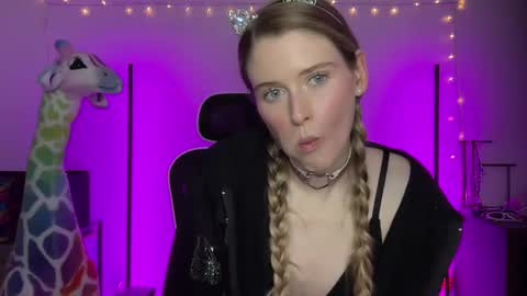 Snapshot of shadebabe chatting on 14, 12, 2024 shadebabe online show from 14, 12, 2024