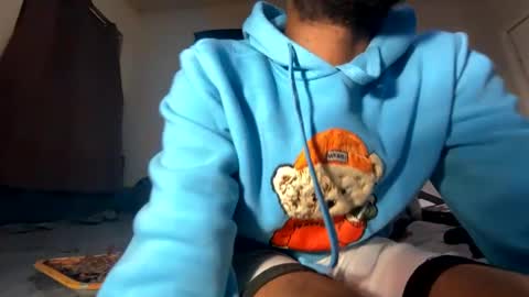 Snapshot of shadow_ps7 chatting on 4, 1, 2025 Shadow online show from 4, 1, 2025