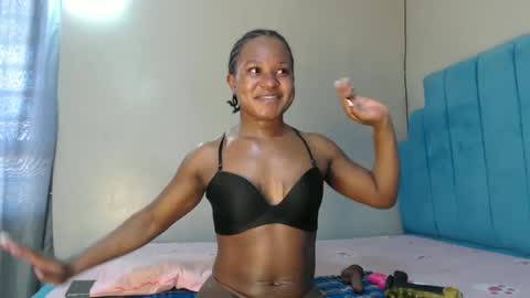 Snapshot of shadow_sweets chatting on 19, 2, 2025 Shadow online show from 19, 2, 2025