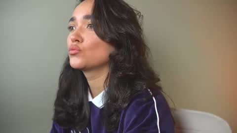 Snapshot of shadowlotus_ chatting on 17, 12, 2025 Lily online show from 17, 12, 2025