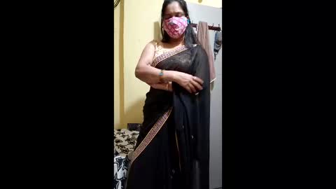 Snapshot of shaheda_india chatting on 20, 12, 2025 shaheda_india online show from 20, 12, 2025