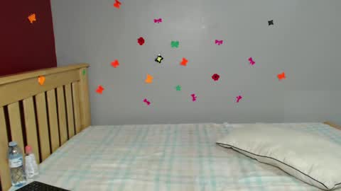 shaky xxx online show from 4, 1, 2025