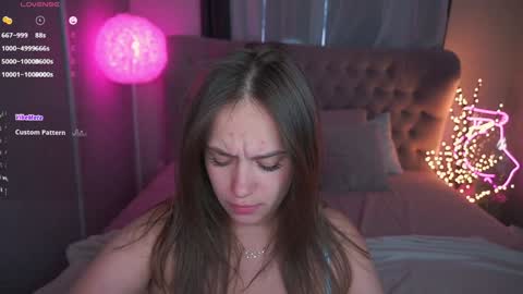 Lessi online show from 8, 2, 2025