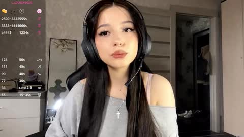 Snapshot of shanaecornish chatting on 6, 11, 2025 Viola online show from 6, 11, 2025