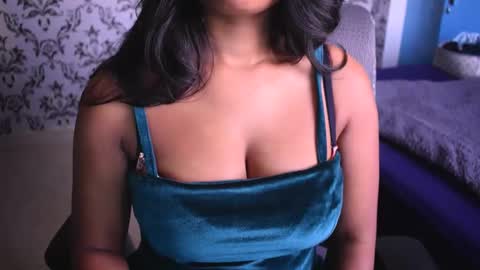 Snapshot of shanaya_indian chatting on 13, 12, 2024 shanaya indian online show from 13, 12, 2024