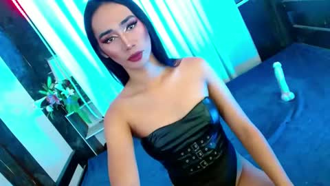 Snapshot of shane_hugexx chatting on 10, 2, 2025 MISS SHANE online show from 10, 2, 2025