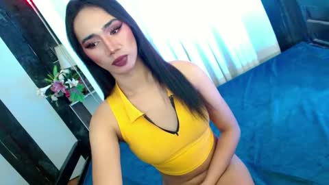 Snapshot of shane_hugexx chatting on 16, 2, 2025 MISS SHANE online show from 16, 2, 2025