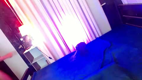 Snapshot of shane_hugexx chatting on 26, 2, 2025 MISS SHANE online show from 26, 2, 2025