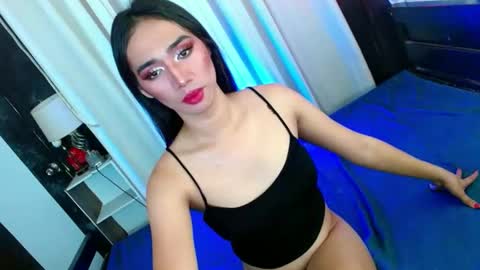 Snapshot of shane_hugexx chatting on 3, 3, 2025 MISS SHANE online show from 3, 3, 2025