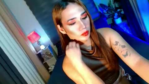 Snapshot of shane_hugexx chatting on 17, 9, 2025 MISS SHANE online show from 17, 9, 2025