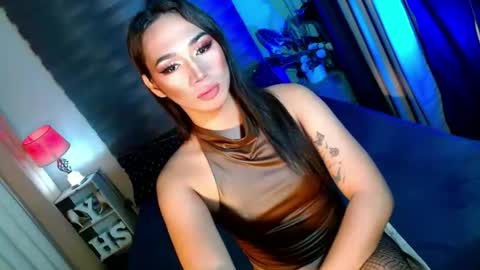 Snapshot of shane_hugexx chatting on 26, 10, 2025 MISS SHANE online show from 26, 10, 2025