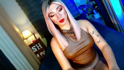 Snapshot of shane_hugexx chatting on 10, 11, 2025 MISS SHANE online show from 10, 11, 2025