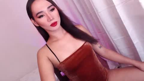 Snapshot of shane_hugexx chatting on 2, 2, 2026 MISS SHANE online show from 2, 2, 2026