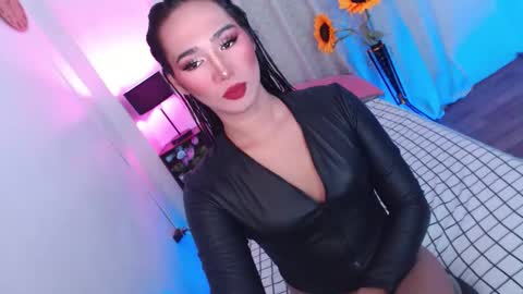 Snapshot of shane_hugexx chatting on 21, 3, 2026 MISS SHANE online show from 21, 3, 2026