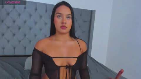 Snapshot of shanellblack chatting on 12, 1, 2025 ShanellBlack online show from 12, 1, 2025