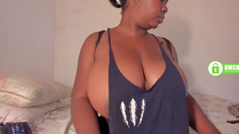 Snapshot of shaniblack chatting on 17, 1, 2025 Danna online show from 17, 1, 2025