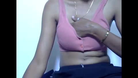 Snapshot of shaniya_cute chatting on 20, 2, 2025 shaniya online show from 20, 2, 2025
