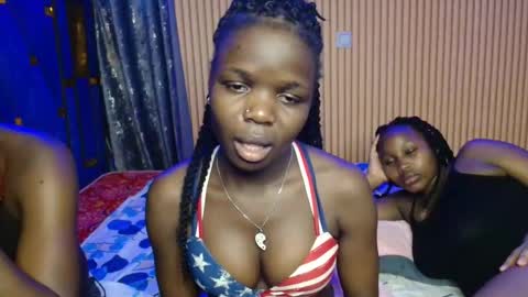 Snapshot of shaniz_shallet chatting on 18, 11, 2025 Shaniz online show from 18, 11, 2025