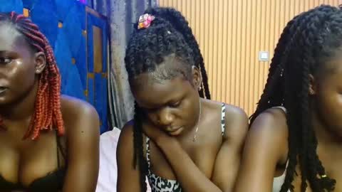 Snapshot of shaniz_shallet chatting on 25, 11, 2025 Shaniz online show from 25, 11, 2025