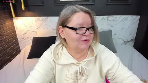 Shannon online show from 6, 3, 2025