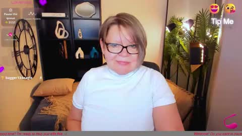 Snapshot of shannonshine chatting on 7, 5, 2026 Shannon online show from 7, 5, 2026