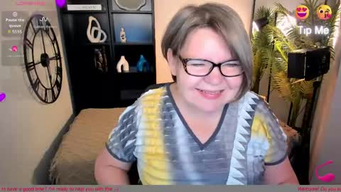 Snapshot of shannonshine chatting on 13, 5, 2026 Shannon online show from 13, 5, 2026