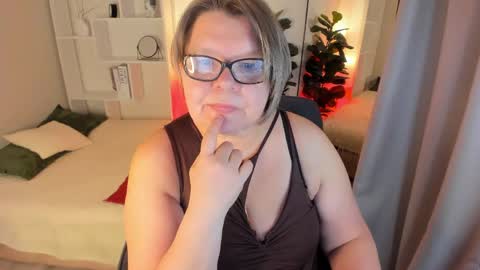 Snapshot of shannonshine chatting on 25, 5, 2026 Shannon online show from 25, 5, 2026