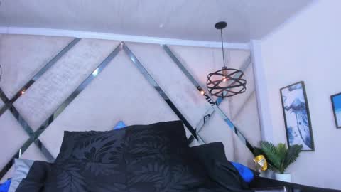 Snapshot of shantal_ferrer3 chatting on 5, 1, 2025 shantal_ferrer3 online show from 5, 1, 2025