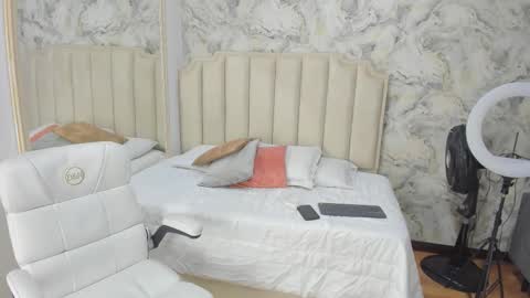 Shantal online show from 7, 2, 2026