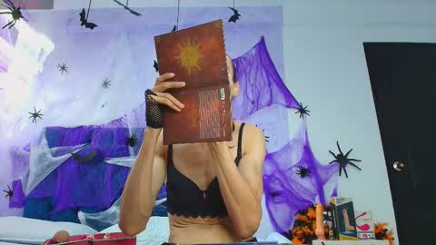 Snapshot of shantala_nastasiia chatting on 10, 10, 2025 shantala nastasiia online show from 10, 10, 2025