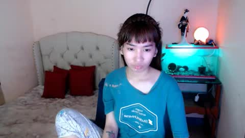 SHANTA FOX  s online show from 25, 2, 2025