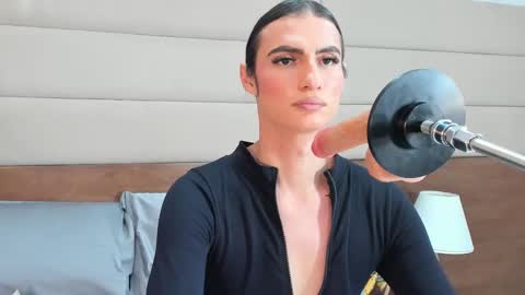  Shantall  online show from 22, 9, 2025