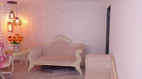 Snapshot of shantallknowless chatting on 10, 11, 2025 ShantallKnowles online show from 10, 11, 2025