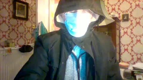 shapelyhelm1 online show from 5, 12, 2024