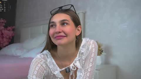 Ellysa and Mila online show from 8, 2, 2026