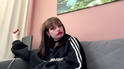 Kira online show from 10, 5, 2026