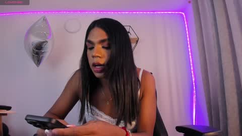 sharick lovee    online show from 15, 1, 2025