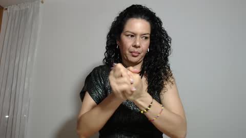 sharickleon11 online show from 7, 12, 2024