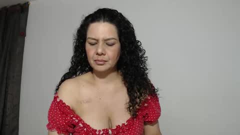 sharickleon11 online show from 19, 2, 2025