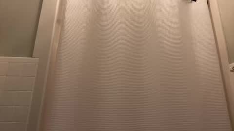 Snapshot of shark1865 chatting on 28, 1, 2025 shark1865 online show from 28, 1, 2025