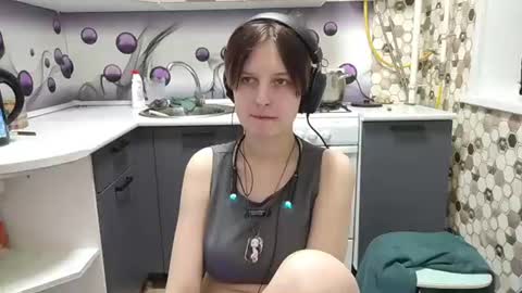 Snapshot of sharleenyodis chatting on 4, 7, 2026 Sara online show from 4, 7, 2026
