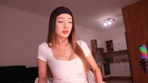 Sharlin  online show from 29, 10, 2025