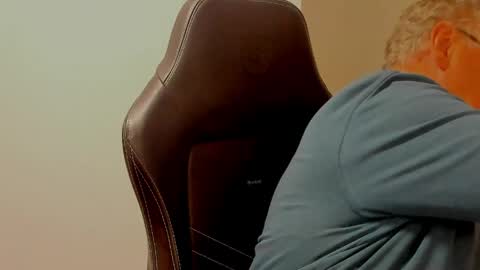 sharlots_pet online show from 11, 5, 2026