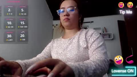 Snapshot of sharlotte_milk24 chatting on 13, 11, 2025 sharlotte_milk24 online show from 13, 11, 2025