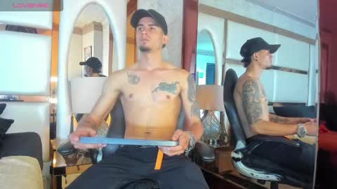 Sharon  Tyga online show from 21, 12, 2025