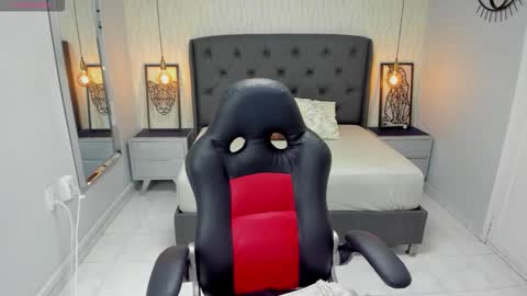 M A G N O  online show from 10, 9, 2025