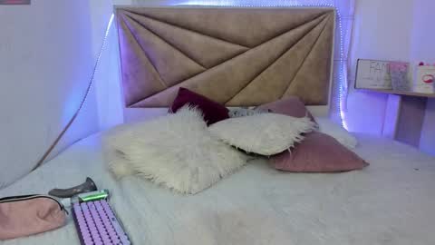 Snapshot of sharondiirtyy chatting on 15, 9, 2025 sharondiirtyy online show from 15, 9, 2025