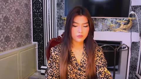 Snapshot of shauntawoten chatting on 8, 4, 2026 Maya online show from 8, 4, 2026