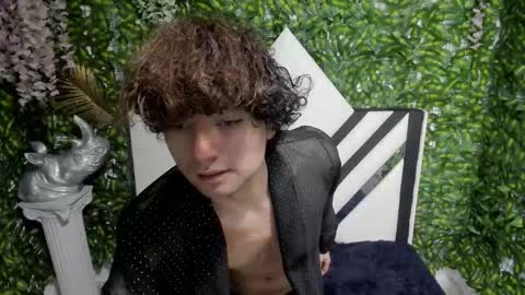 Snapshot of shaw_froste chatting on 9, 1, 2026 SHAWN online show from 9, 1, 2026